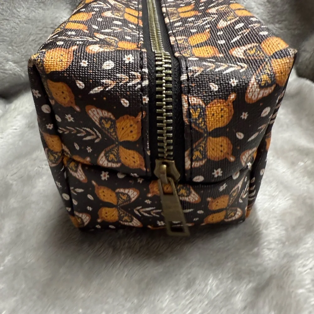 Revive Vintage Chic Butterfly Cosmetic Bag - Black and Yellow